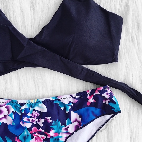 pom pom strap bathing suit navy daisy